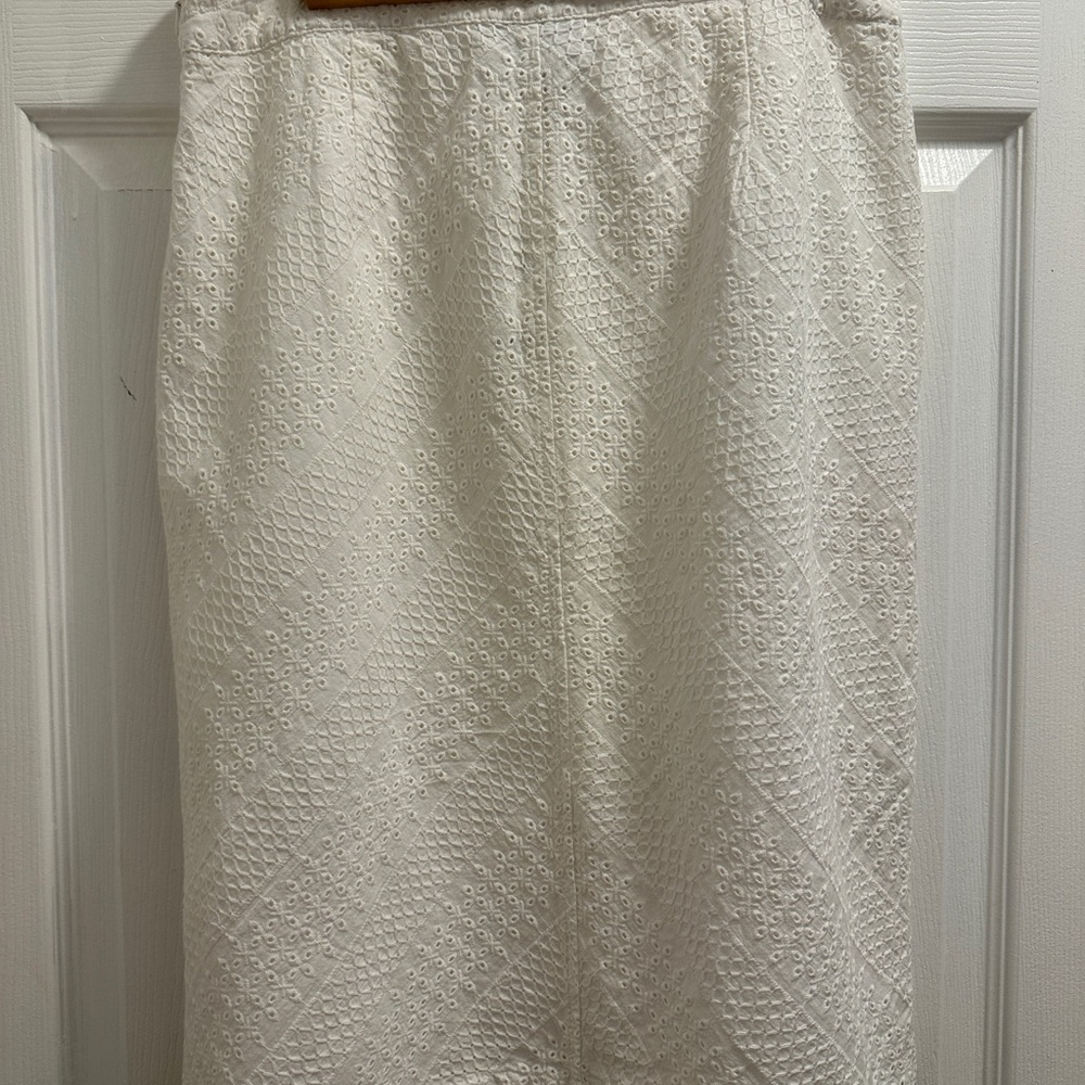 Liz Claiborne Ivory Cotton Shell